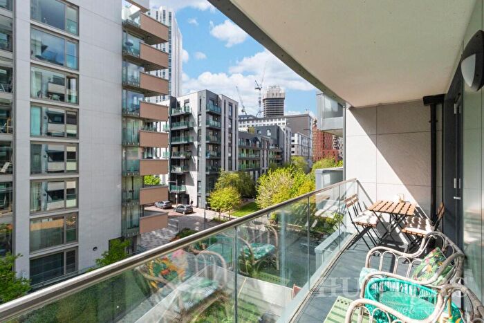 1 Bedroom Flat For Sale In Waterside Way, London, N17