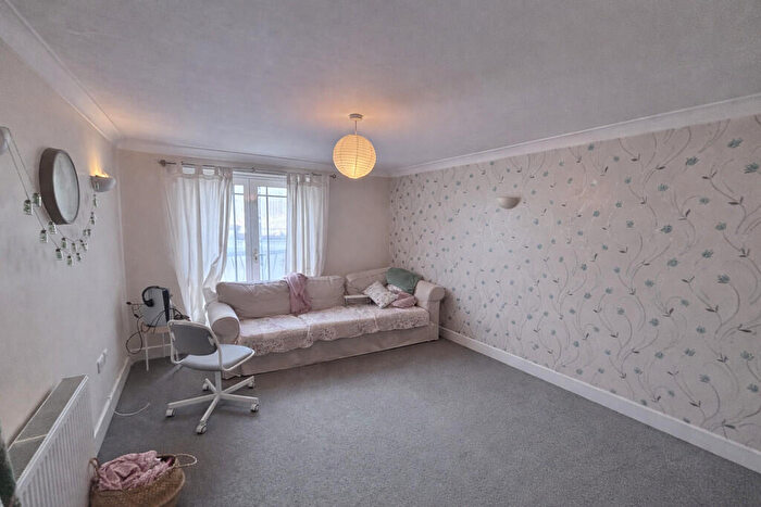 2 Bedroom Apartment To Rent In New North Road, Exeter, EX4