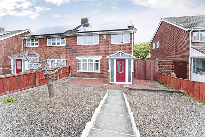 3 Bedroom Semi-Detached House For Sale In Marley Walk, Hartlepool, TS27