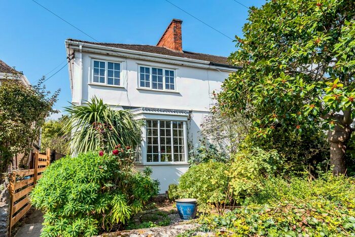 2 Bedroom Cottage To Rent In Queen Street, Eynsham, OX29