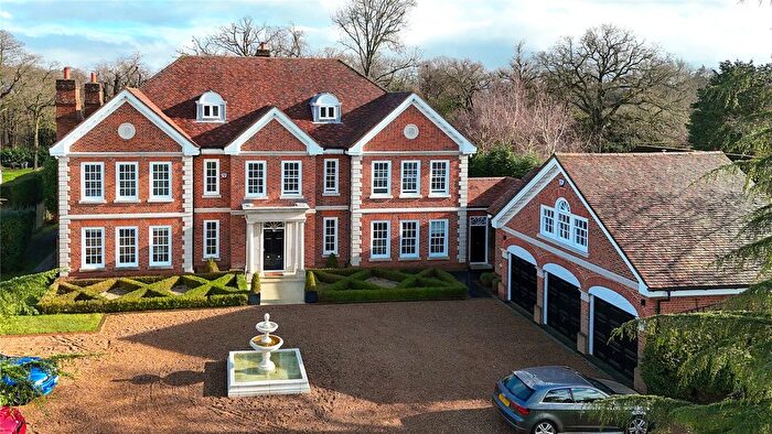 8 Bedroom Detached House For Sale In Holbrook Lane, Chislehurst, BR7