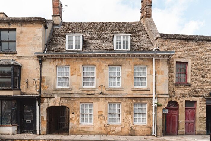 6 Bedroom Terraced House For Sale In West Street, Chipping Norton, Oxfordshire, OX7