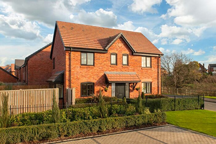 4 Bedroom Detached House For Sale In The Fairways, Westhoughton, Bolton, BL5