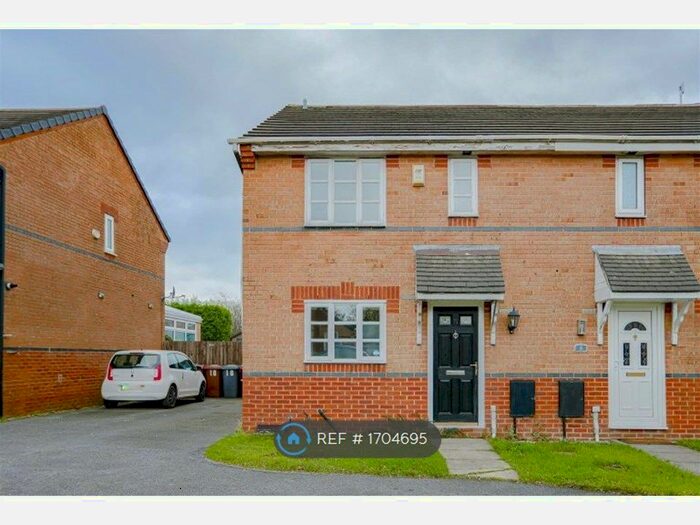 3 Bedroom Semi-Detached House To Rent In Tippet Close, Blackburn, BB2