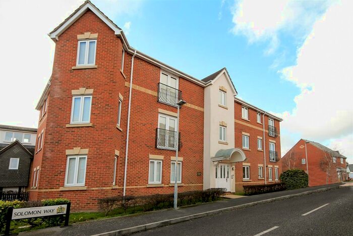 2 Bedroom Flat To Rent In Solomon Way, Hamworthy, Poole, BH15