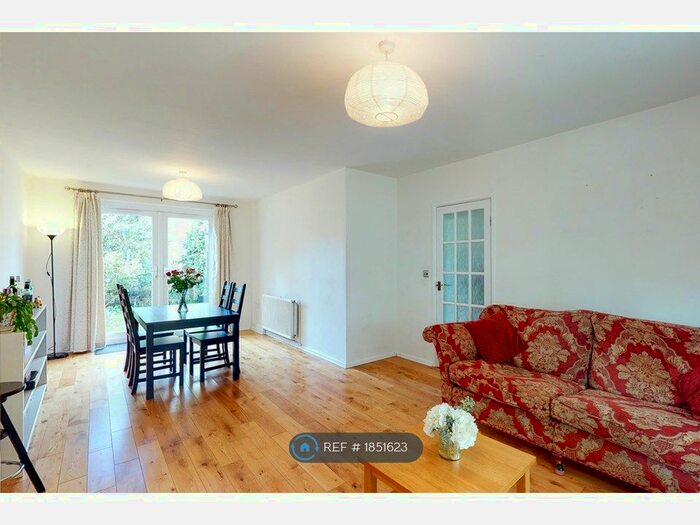 3 Bedroom End Of Terrace House To Rent In Clarence Avenue, London, SW4