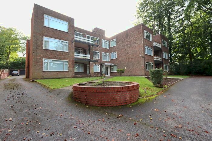 2 Bedroom Flat To Rent In Bury Old Road, Bristol Court, M7