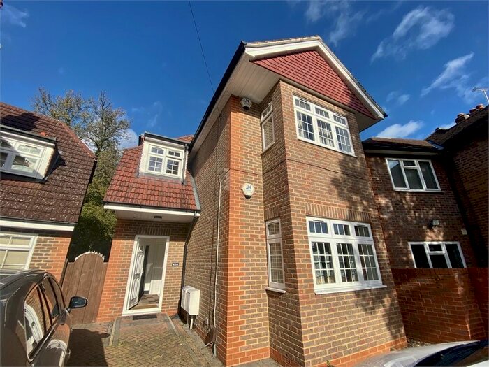 2 Bedroom Flat To Rent In Sunley Gardens, Perivale, Greenford, Greater London UB6