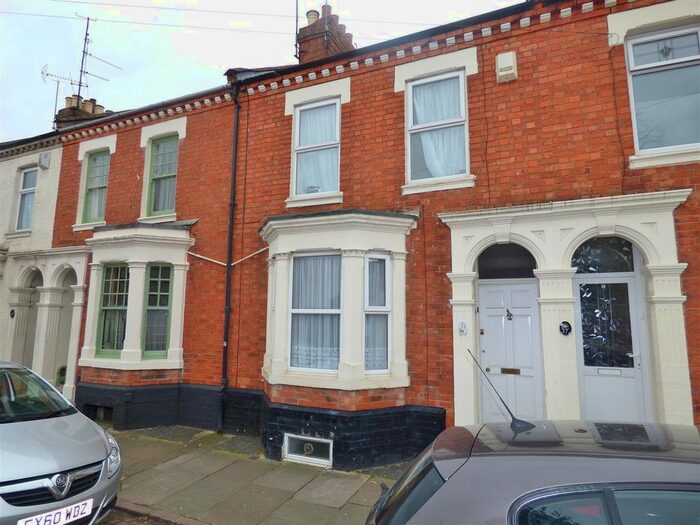 3 Bedroom Property To Rent In St. Michaels Mount, Abington, Northampton, NN1