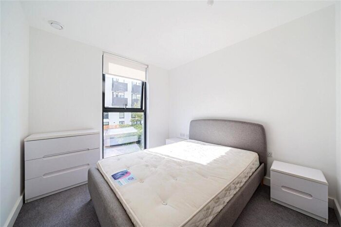 2 Bedroom Apartment To Rent In Burgess Springs, Chelmsford, CM1