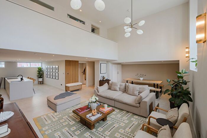 3 Bedroom Flat For Sale In Craven Gardens, Wimbledon, London, SW19