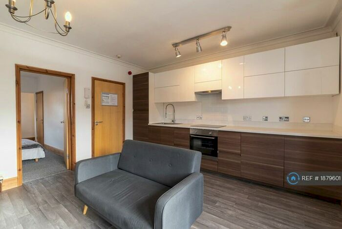 1 Bedroom Flat To Rent In Carrington, Nottingham, NG5