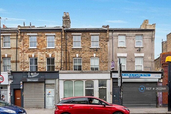 3 Bedroom Flat To Rent In Hornsey Road, London, N7