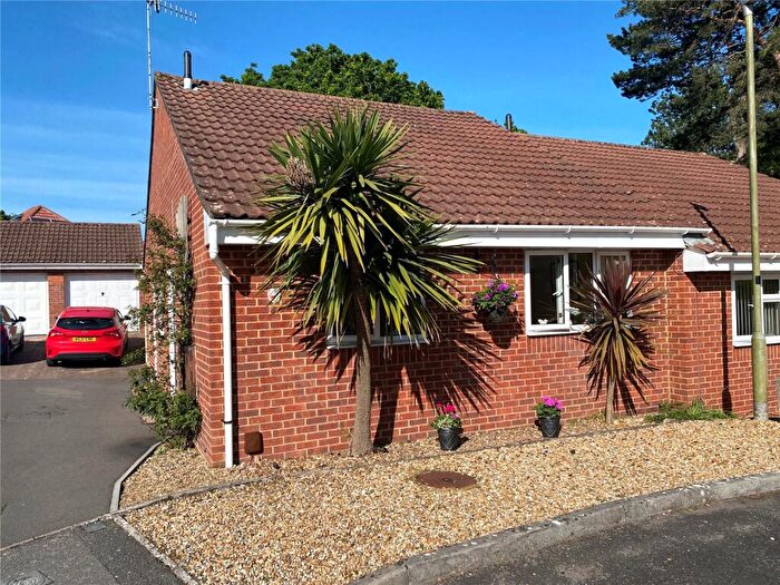 2 Bedroom Bungalow For Sale In Coppice View, Redhill, Bournemouth, Dorset, BH10