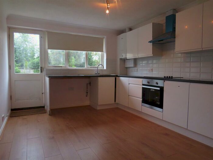 2 Bedroom Property To Rent In Tanners Way, Saffron Walden, CB10