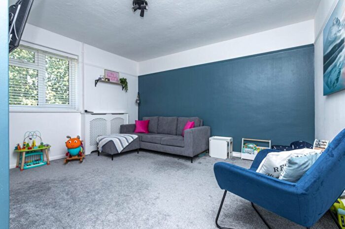 1 Bedroom Flat For Sale In Balmoral Road, Garlinge, Margate, Kent, CT9 - Photo 7