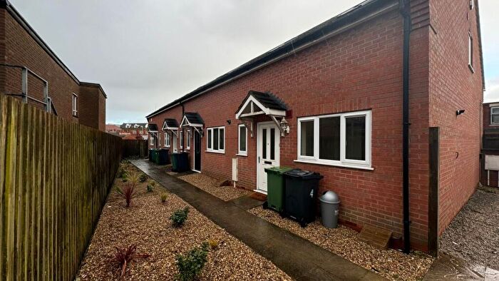 2 Bedroom End Of Terrace House To Rent In Market Place, Ripley, Derbyshire, DE5