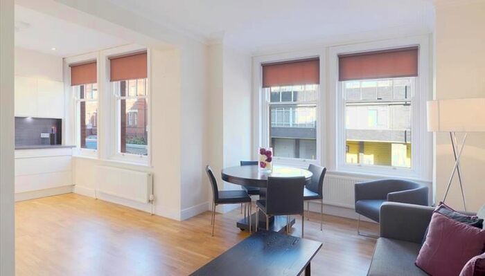 3 Bedroom Flat To Rent In Hamlet Gardens, Ravenscourt Park, London, W6
