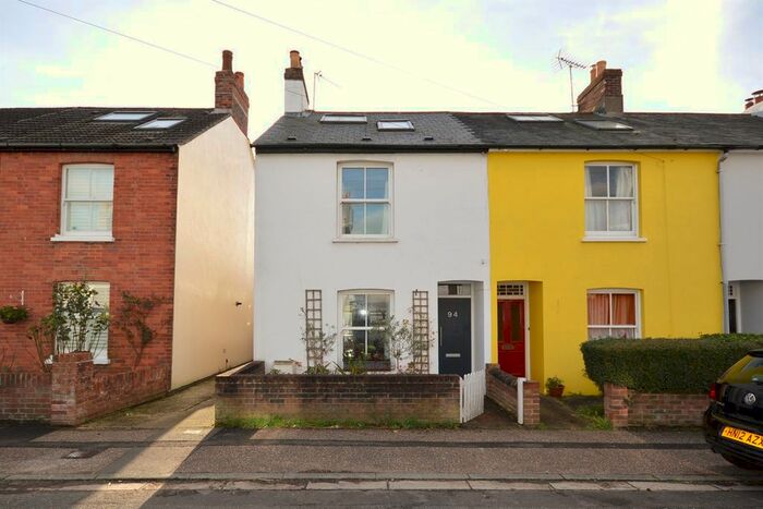 4 Bedroom Semi-Detached House To Rent In Grove Road, Chichester PO19