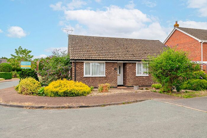 3 Bedroom Detached Bungalow For Sale In Scotgate Close, Great Hockham, IP24