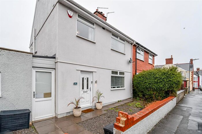 3 Bedroom Semi-Detached House For Sale In Crossways Street, Barry, CF63