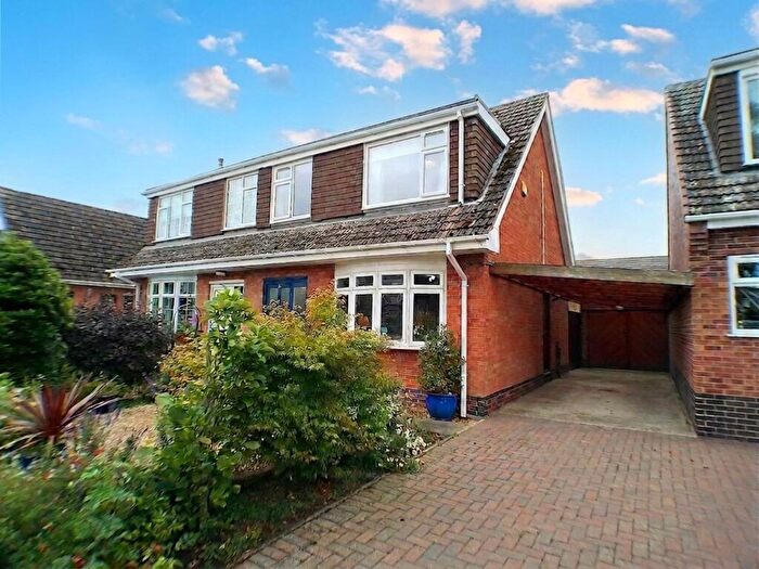 3 Bedroom Semi-Detached House For Sale In Cox Drive, Bottesford, NG13