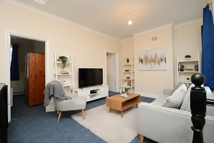 3 Bedroom Maisonette To Rent In Nutwell Street, London, SW17