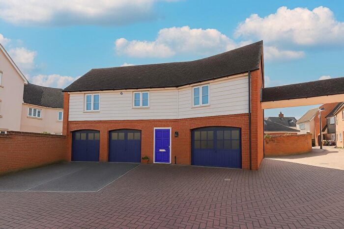 2 Bedroom Mews To Rent In Monks Well, Greenhithe, DA9