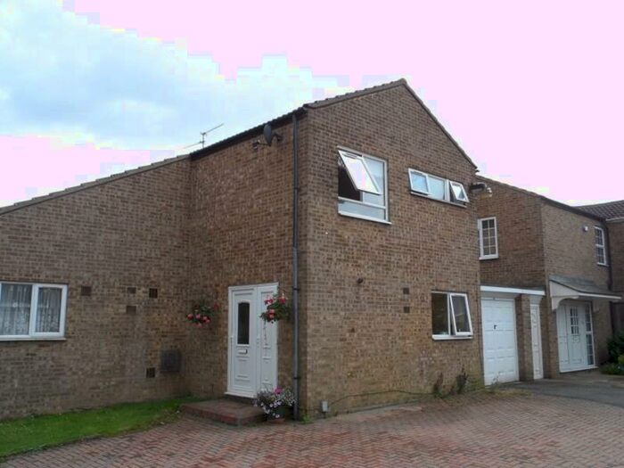 3 Bedroom Terraced House To Rent In Thetford Close, Corby, NN18