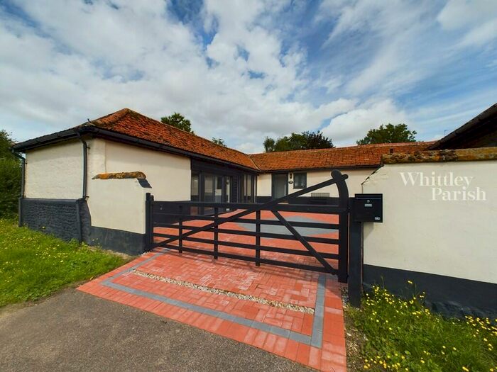 2 Bedroom Barn Conversion To Rent In The Donkery, Rockland All Saints, NR17