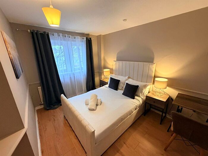 3 Bedroom Terraced House To Rent In Baxter Road, London, E16