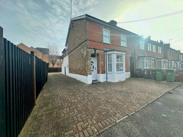 4 Bedroom House To Rent In Mount Road, Braintree, CM7