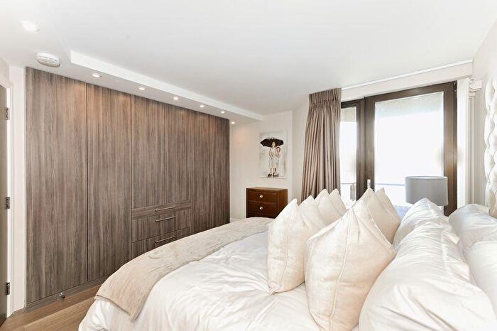 3 Bedroom Flat To Rent In Cresta House, Finchley Road, Swiss Cottage, London, NW3