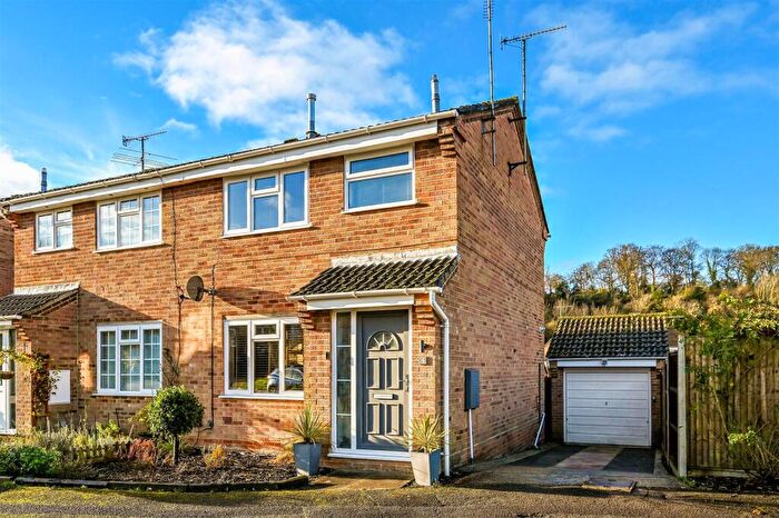 3 Bedroom Semi Detached House For Sale In Well Copse Close, Horndean, PO8