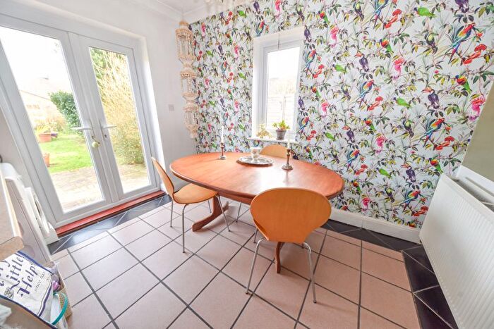 4 Bedroom Detached House For Sale In Orchard Road, Havant, PO9