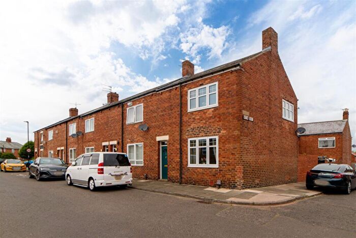 2 Bedroom End Of Terrace House For Sale In John Street, Coxlodge, Newcastle Upon Tyne, NE3