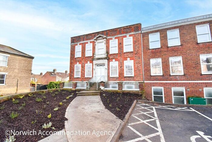 2 Bedroom Apartment To Rent In Thorpe Road, Norwich, Norfolk, NR1