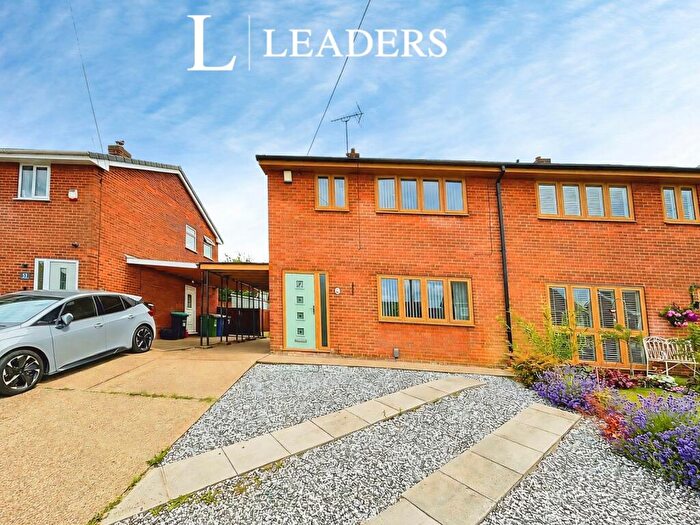 3 Bedroom Semi Detached House To Rent In Woodborough Road, NG19