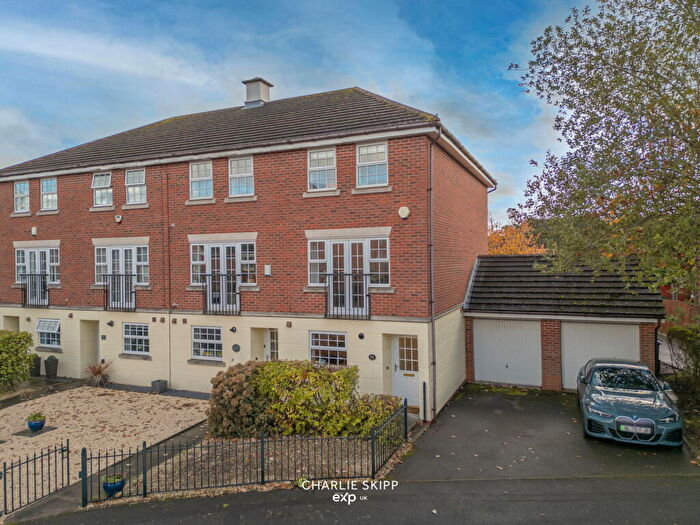 3 Bedroom Town House For Sale In Elm Road, Sutton Coldfield, B76