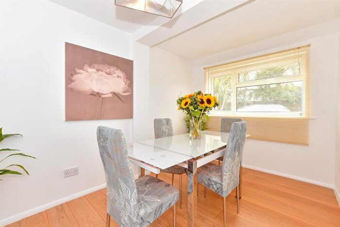 5 Bedroom Detached House For Sale In Rumbolds Close, Chichester, West Sussex, PO19