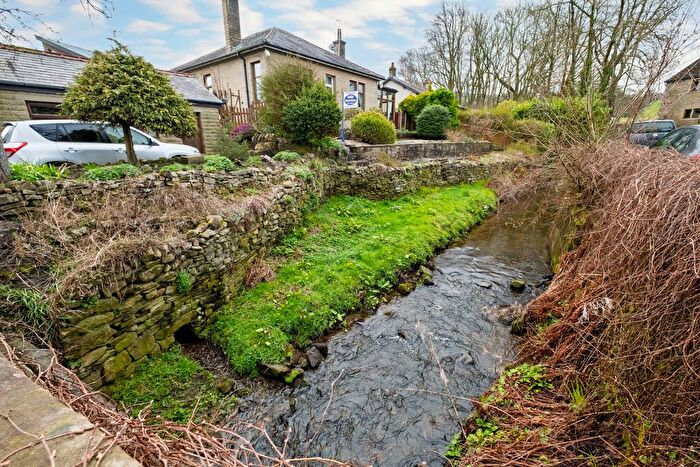 3 Bedroom Bungalow For Sale In Dotcliffe Road, Kelbrook, Barnoldswick, Lancashire, BB18