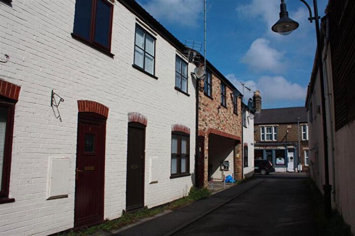 2 Bedroom Terraced House To Rent In Cow & Hare Passage, St Ives, PE27