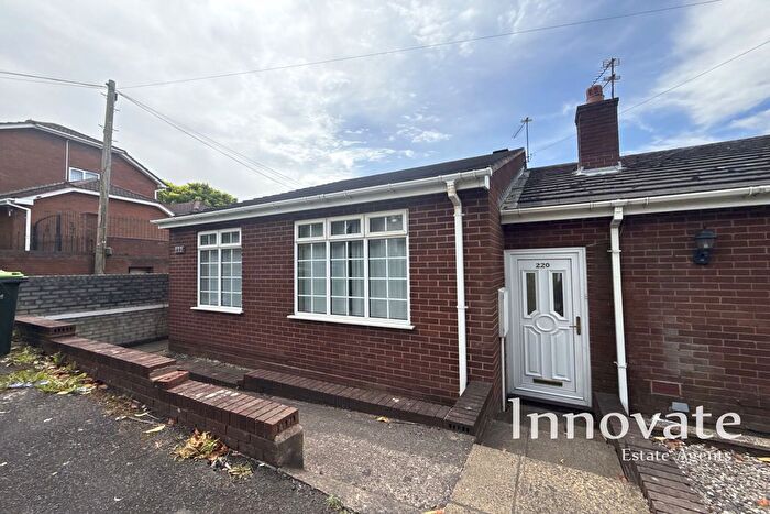 2 Bedroom Semi Detached Bungalow To Rent In Oakham Road, Oldbury, B69
