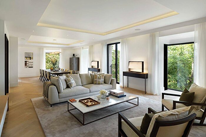 3 Bedroom Flat For Sale In St Edmunds Terrace, Primrose Hill, NW8