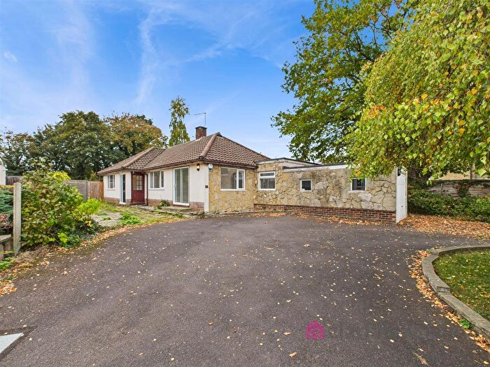 3 Bedroom Detached Bungalow For Sale In Old Road, Old Harlow, CM17