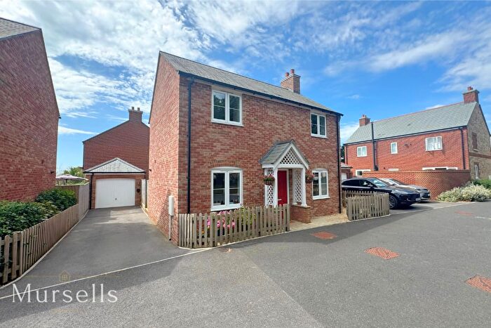 3 Bedroom Detached House For Sale In Rozalia Meadow, Lytchett Matravers, Poole, BH16