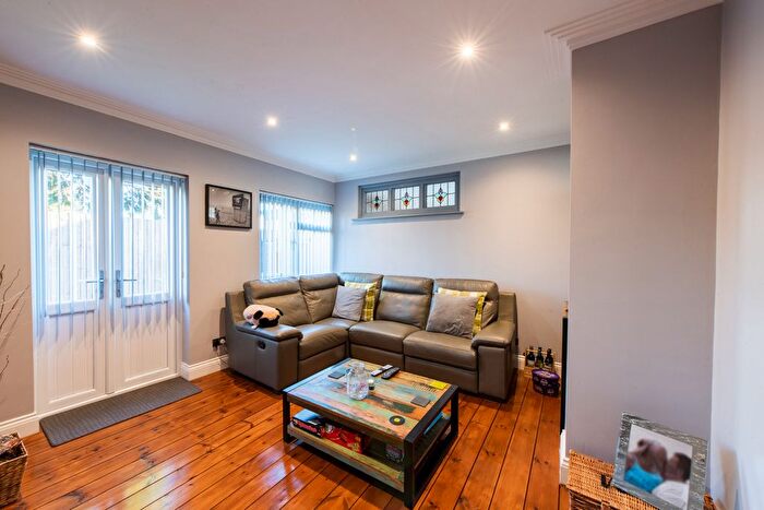 5 Bedroom Detached House For Sale In Belgrave Road, Leigh-On-Sea, SS9