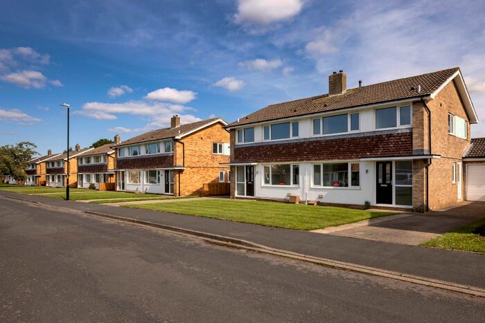 3 Bedroom Semi-Detached House For Sale In Linton Meadow, Linton On Ouse, York, YO30
