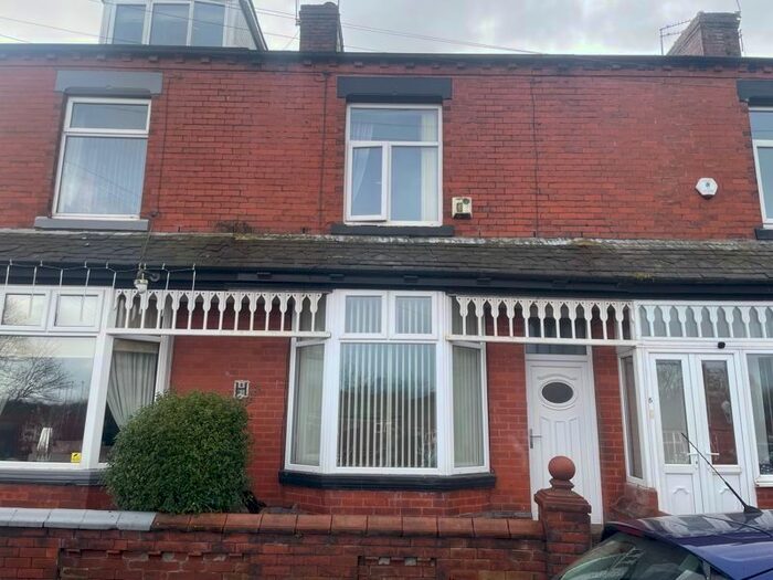 3 Bedroom Terraced House To Rent In St. Annes Avenue, Royton, Oldham, OL2