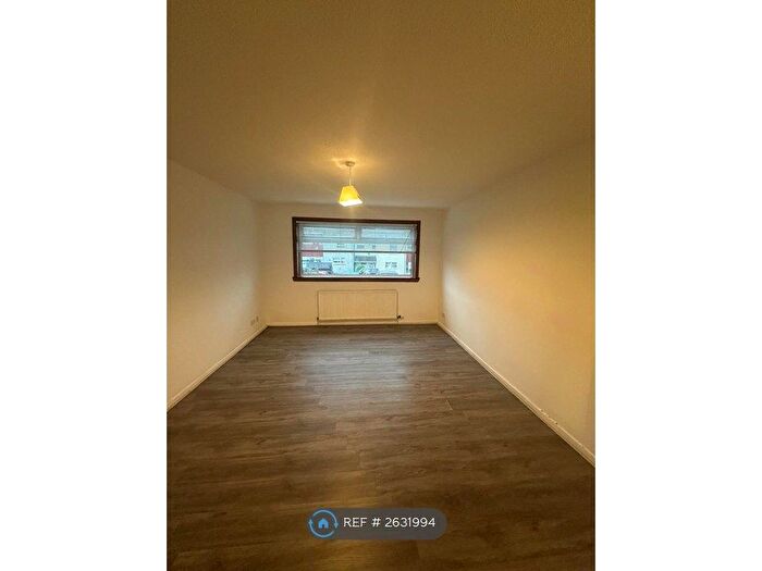3 Bedroom Flat To Rent In Juniper Avenue, East Kilbride, Glasgow, G75